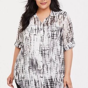 Chiffon Collared Button-Front Tunic